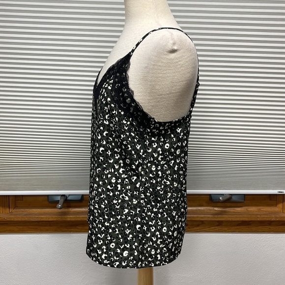 Evereve Sanctuary NWT Green Abstract Leopard Print Lace Trim Cami Size Medium - Picture 7 of 12